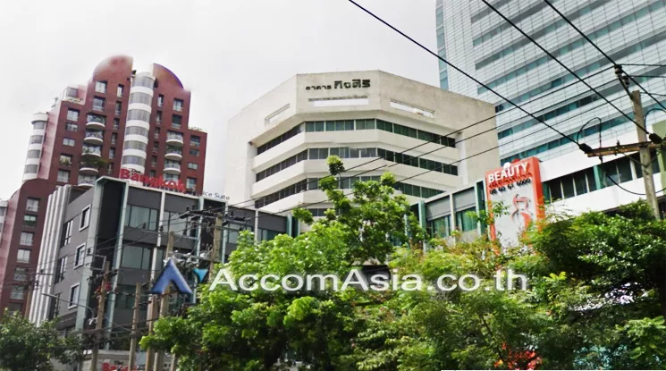 Split-type Air |  Kitsiri Building Office space  for Rent BTS Chitlom in Phaholyothin Bangkok